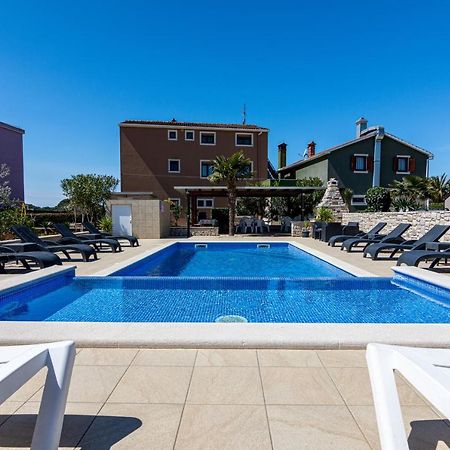 Family Friendly Apartments With A Swimming Pool Valbandon, Fazana - 2201 Stinjan Ngoại thất bức ảnh