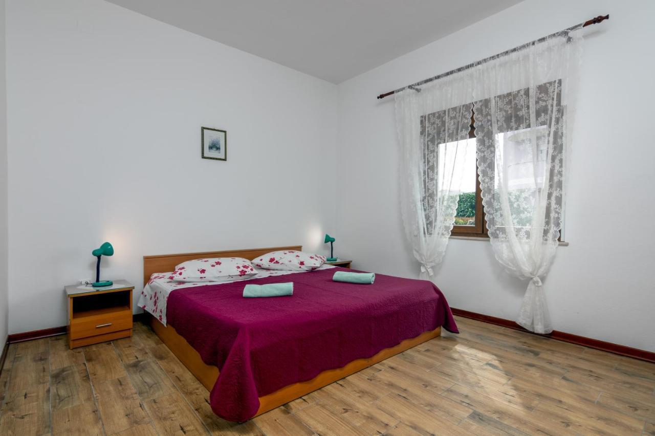 Family Friendly Apartments With A Swimming Pool Valbandon, Fazana - 2201 Stinjan Ngoại thất bức ảnh